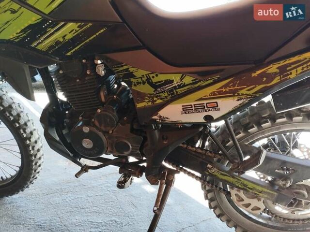 Зеленый Шанрай XY250GY-6С, объемом двигателя 0 л и пробегом 4 тыс. км за 1500 $, фото 2 на Automoto.ua