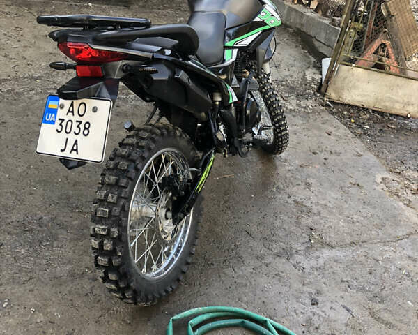 Черный Шанрай XY 200GY-6C, объемом двигателя 0 л и пробегом 700 тыс. км за 1400 $, фото 2 на Automoto.ua
