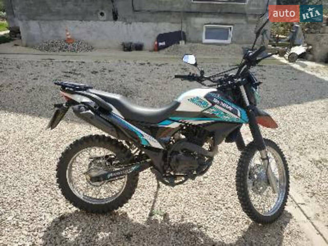 Шанрай XY 200GY, объемом двигателя 0.2 л и пробегом 2 тыс. км за 1100 $, фото 3 на Automoto.ua