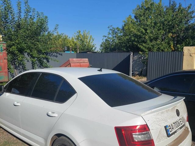 Шкода 100 2014 в Ширяеве на Automoto.ua Белый Шкода 100, объемом двигателя 2 л и пробегом 280 тыс. км за 12000 $, фото 5 на Automoto.ua