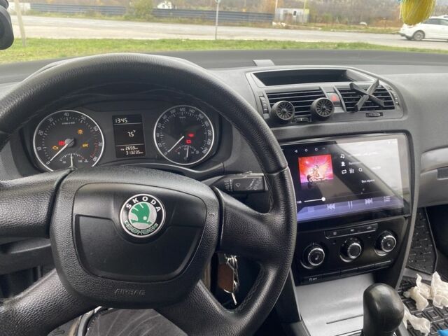 Синий Шкода 100, объемом двигателя 1.2 л и пробегом 300 тыс. км за 6000 $, фото 2 на Automoto.ua