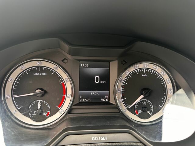 Белый Шкода 110, объемом двигателя 1.6 л и пробегом 230 тыс. км за 14500 $, фото 3 на Automoto.ua