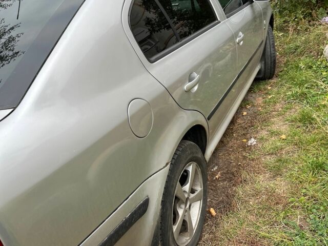 Серый Шкода 110, объемом двигателя 1.9 л и пробегом 390 тыс. км за 4700 $, фото 3 на Automoto.ua