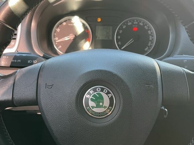 Серый Шкода 120, объемом двигателя 1.6 л и пробегом 280 тыс. км за 5700 $, фото 4 на Automoto.ua