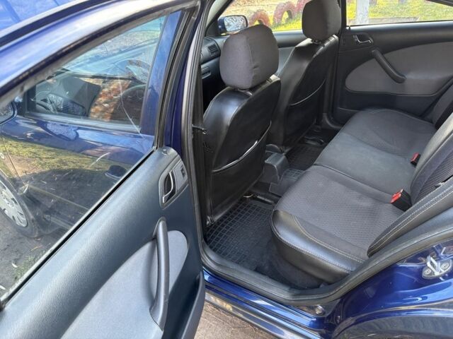 Синий Шкода 120, объемом двигателя 1.6 л и пробегом 157 тыс. км за 6000 $, фото 11 на Automoto.ua