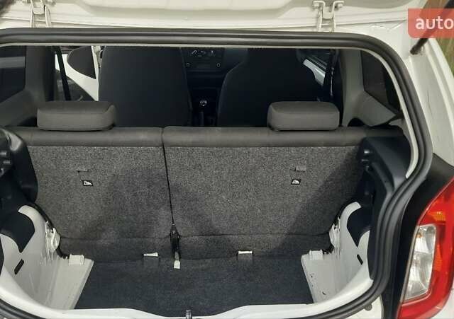 Білий Шкода Сітіго, об'ємом двигуна 1 л та пробігом 177 тис. км за 5000 $, фото 8 на Automoto.ua