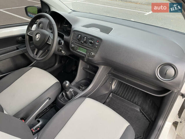 Белый Шкода Ситиго, объемом двигателя 1 л и пробегом 157 тыс. км за 5000 $, фото 18 на Automoto.ua