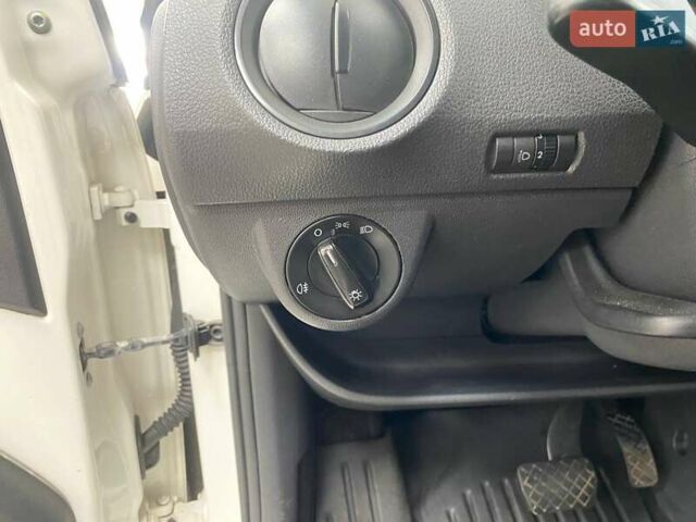 Білий Шкода Сітіго, об'ємом двигуна 1 л та пробігом 154 тис. км за 5790 $, фото 17 на Automoto.ua