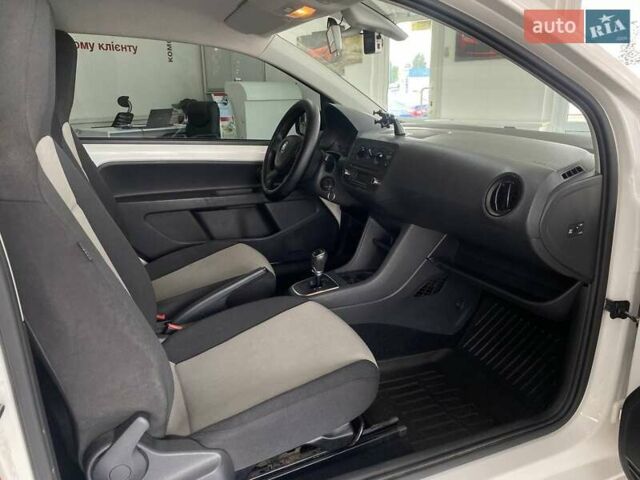 Белый Шкода Ситиго, объемом двигателя 1 л и пробегом 154 тыс. км за 5290 $, фото 24 на Automoto.ua