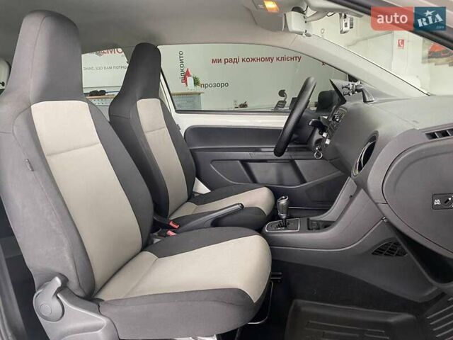 Белый Шкода Ситиго, объемом двигателя 1 л и пробегом 154 тыс. км за 5290 $, фото 26 на Automoto.ua