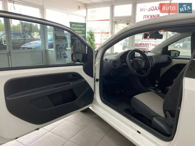 Білий Шкода Сітіго, об'ємом двигуна 1 л та пробігом 154 тис. км за 5790 $, фото 14 на Automoto.ua