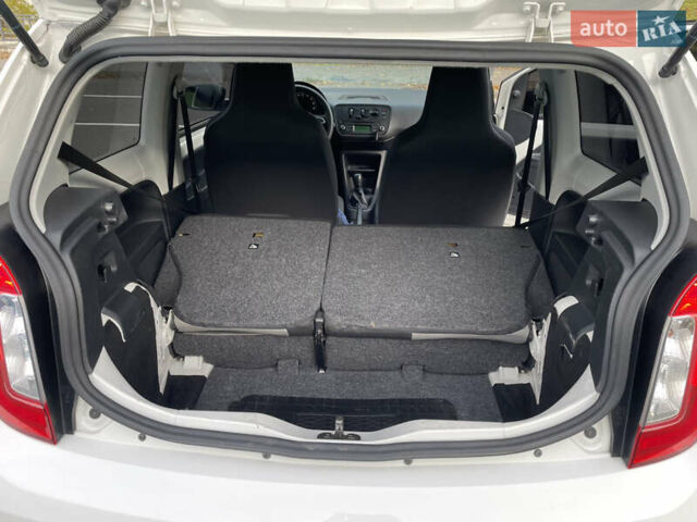 Белый Шкода Ситиго, объемом двигателя 1 л и пробегом 157 тыс. км за 5000 $, фото 33 на Automoto.ua