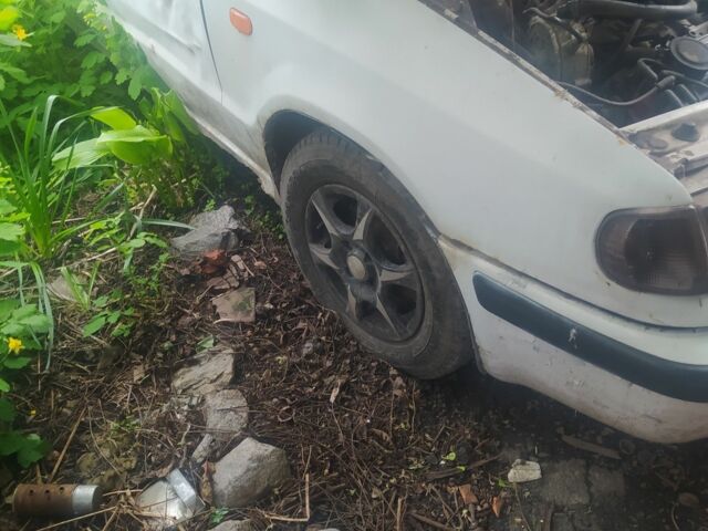 Белый Шкода Другая, объемом двигателя 1 л и пробегом 1 тыс. км за 849 $, фото 8 на Automoto.ua