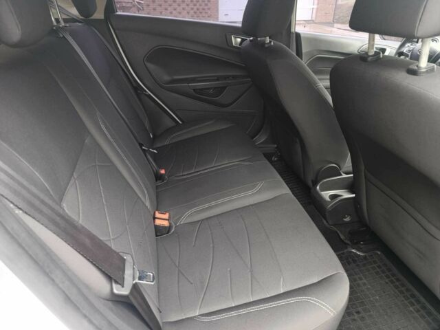 Шкода Інша 2013 у Львові на Automoto.ua Білий Шкода Інша, об'ємом двигуна 0 л та пробігом 255 тис. км за 6200 $, фото 3 на Automoto.ua