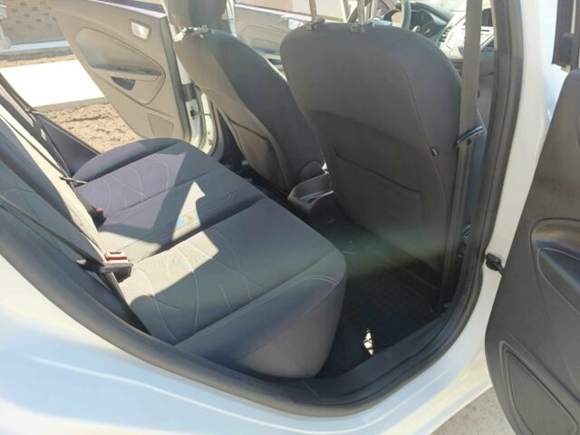 Шкода Інша 2013 у Львові на Automoto.ua Білий Шкода Інша, об'ємом двигуна 0 л та пробігом 255 тис. км за 6200 $, фото 4 на Automoto.ua