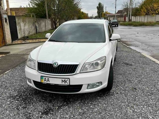 Білий Шкода Інша, об'ємом двигуна 1.6 л та пробігом 272 тис. км за 6800 $, фото 4 на Automoto.ua