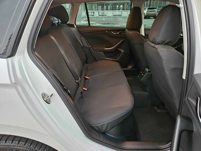 Белый Шкода Другая, объемом двигателя 1.6 л и пробегом 52 тыс. км за 18800 $, фото 16 на Automoto.ua