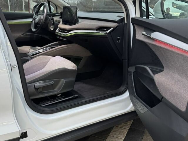 Белый Шкода Другая, объемом двигателя 0 л и пробегом 86 тыс. км за 23000 $, фото 6 на Automoto.ua