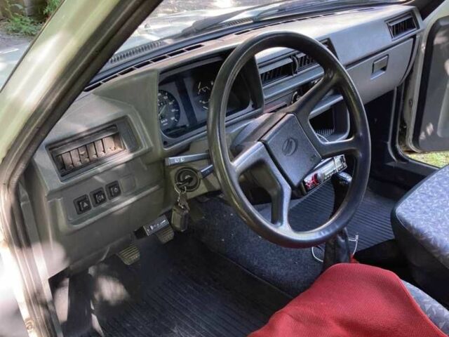 Белый Шкода Другая, объемом двигателя 0 л и пробегом 122 тыс. км за 1350 $, фото 7 на Automoto.ua