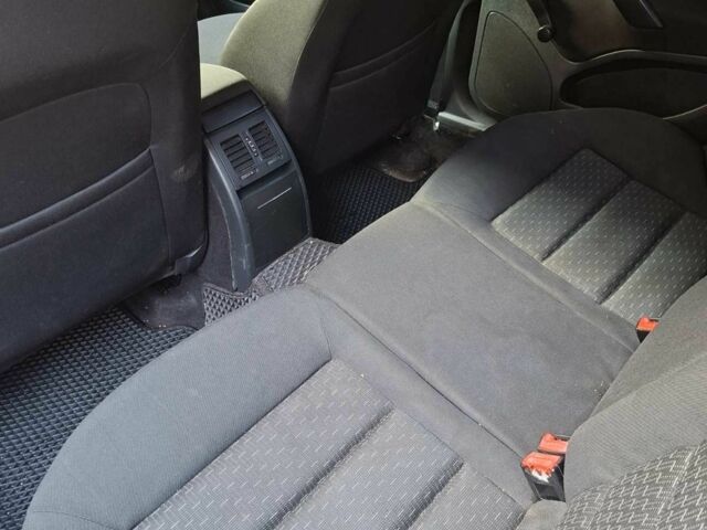 Білий Шкода Інша, об'ємом двигуна 1.6 л та пробігом 237 тис. км за 7500 $, фото 7 на Automoto.ua