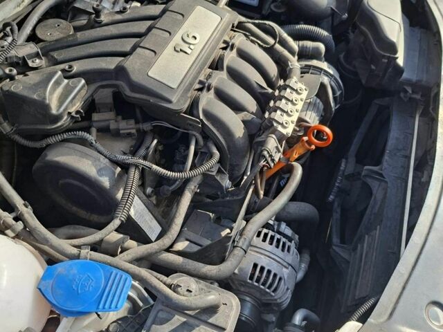 Білий Шкода Інша, об'ємом двигуна 1.6 л та пробігом 237 тис. км за 7500 $, фото 9 на Automoto.ua