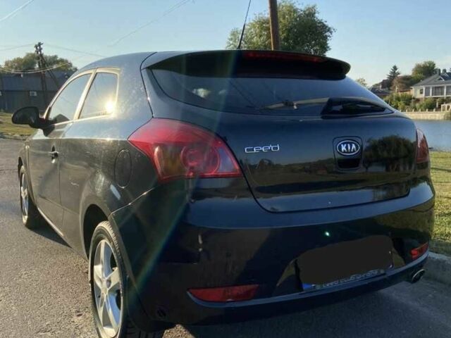 Черный Шкода Другая, объемом двигателя 0 л и пробегом 257 тыс. км за 5800 $, фото 1 на Automoto.ua