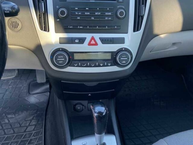 Черный Шкода Другая, объемом двигателя 0 л и пробегом 257 тыс. км за 5800 $, фото 4 на Automoto.ua