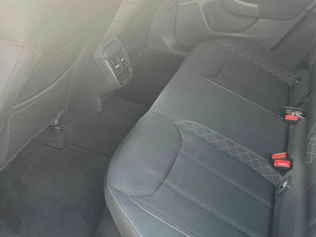 Чорний Шкода Інша, об'ємом двигуна 1 л та пробігом 72 тис. км за 12300 $, фото 4 на Automoto.ua