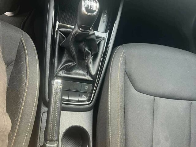 Чорний Шкода Інша, об'ємом двигуна 1 л та пробігом 72 тис. км за 12300 $, фото 5 на Automoto.ua