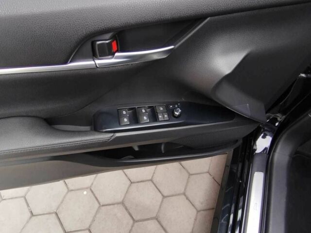 Черный Шкода Другая, объемом двигателя 0 л и пробегом 180 тыс. км за 20500 $, фото 5 на Automoto.ua