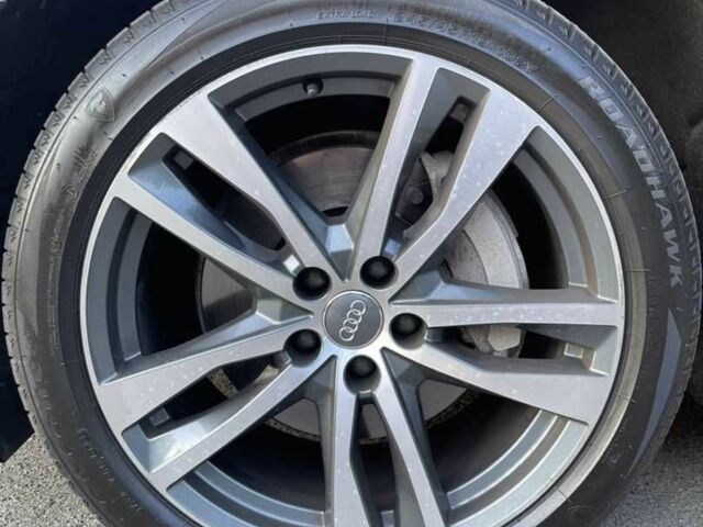 Черный Шкода Другая, объемом двигателя 0 л и пробегом 50 тыс. км за 45000 $, фото 4 на Automoto.ua