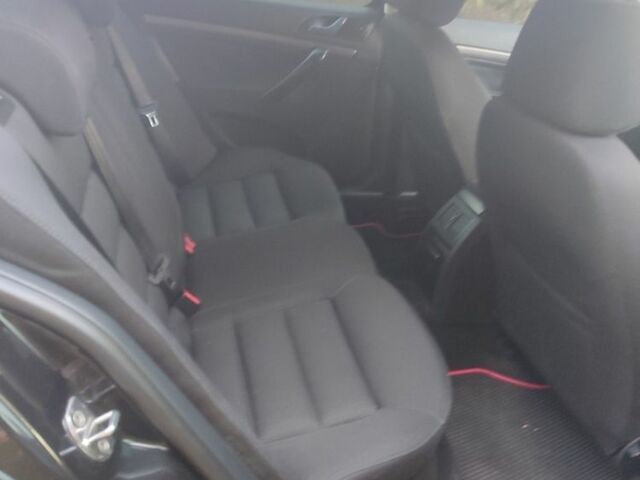 Шкода Другая 2005 в Днепре (Днепропетровске) на Automoto.ua Черный Шкода Другая, объемом двигателя 1.6 л и пробегом 264 тыс. км за 5500 $, фото 7 на Automoto.ua