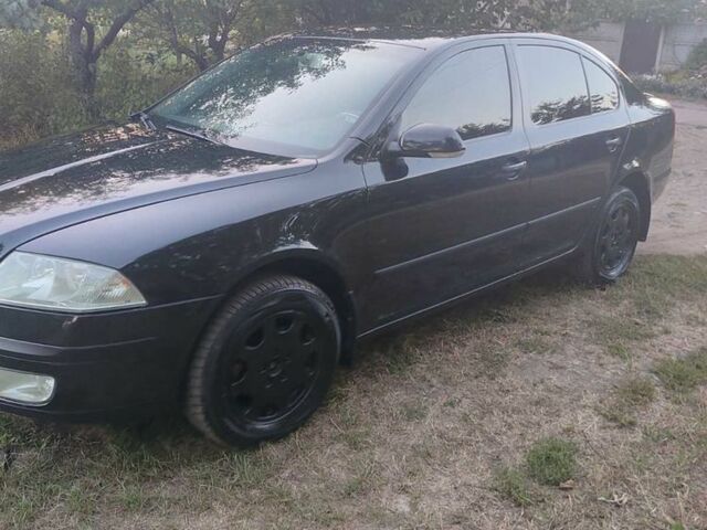 Шкода Другая 2005 в Днепре (Днепропетровске) на Automoto.ua Черный Шкода Другая, объемом двигателя 1.6 л и пробегом 264 тыс. км за 5500 $, фото 1 на Automoto.ua