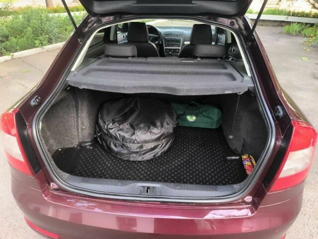 Красный Шкода Другая, объемом двигателя 0 л и пробегом 206 тыс. км за 8200 $, фото 2 на Automoto.ua