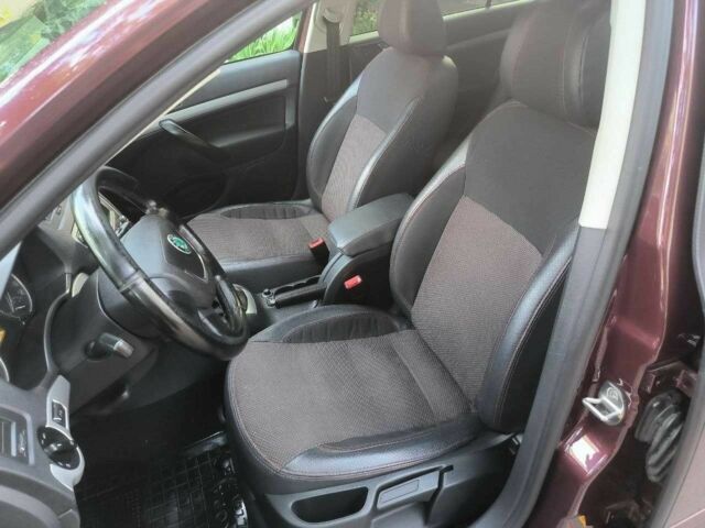 Красный Шкода Другая, объемом двигателя 0 л и пробегом 206 тыс. км за 8200 $, фото 8 на Automoto.ua