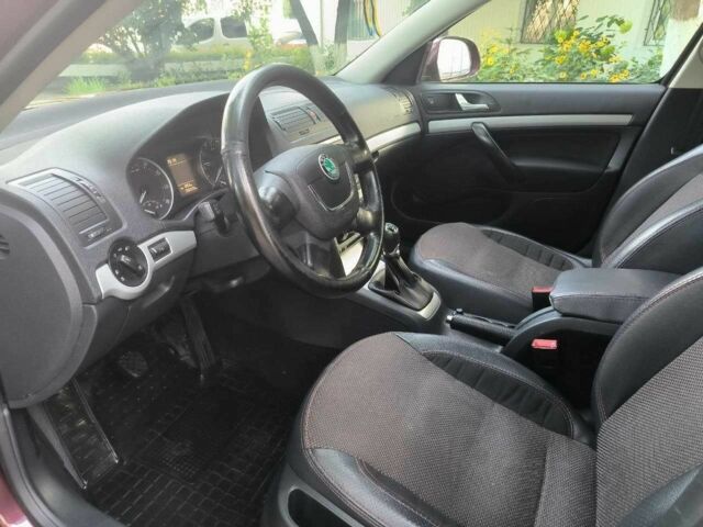 Красный Шкода Другая, объемом двигателя 0 л и пробегом 206 тыс. км за 8200 $, фото 9 на Automoto.ua