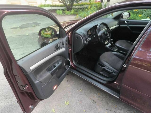 Красный Шкода Другая, объемом двигателя 0 л и пробегом 206 тыс. км за 8200 $, фото 10 на Automoto.ua