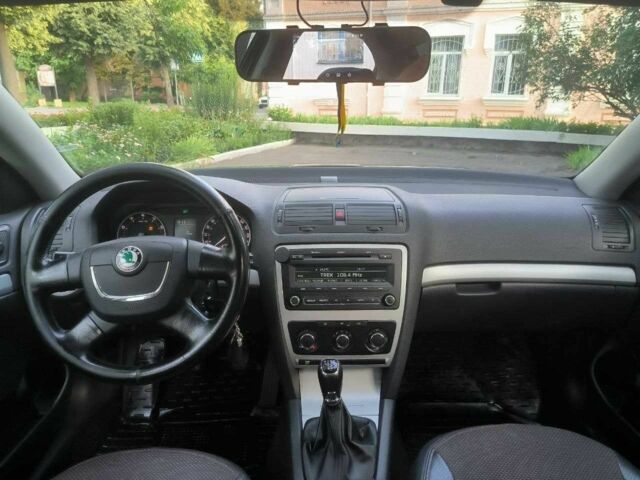 Красный Шкода Другая, объемом двигателя 0 л и пробегом 206 тыс. км за 8200 $, фото 4 на Automoto.ua