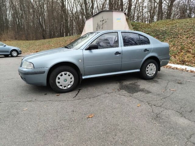 Серый Шкода Другая, объемом двигателя 1.6 л и пробегом 260 тыс. км за 4000 $, фото 6 на Automoto.ua