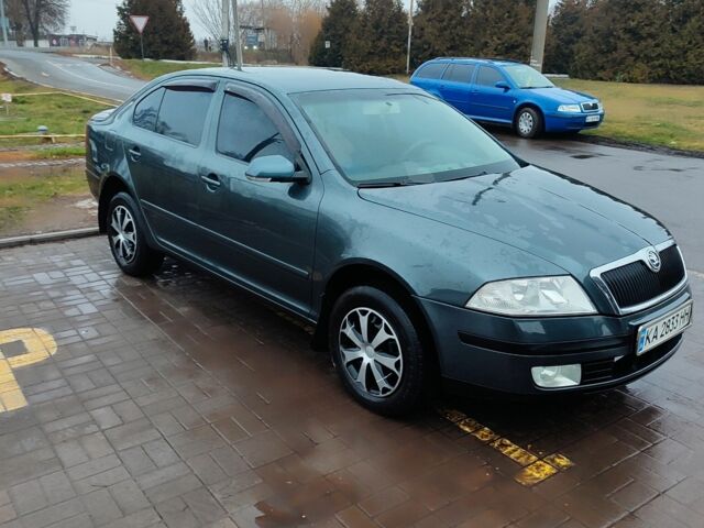 Серый Шкода Другая, объемом двигателя 1.6 л и пробегом 251 тыс. км за 4799 $, фото 2 на Automoto.ua