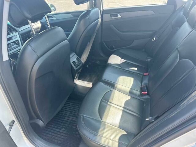 Серый Шкода Другая, объемом двигателя 0 л и пробегом 385 тыс. км за 9300 $, фото 5 на Automoto.ua