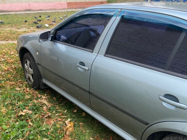 Серый Шкода Другая, объемом двигателя 1.8 л и пробегом 304 тыс. км за 5000 $, фото 1 на Automoto.ua