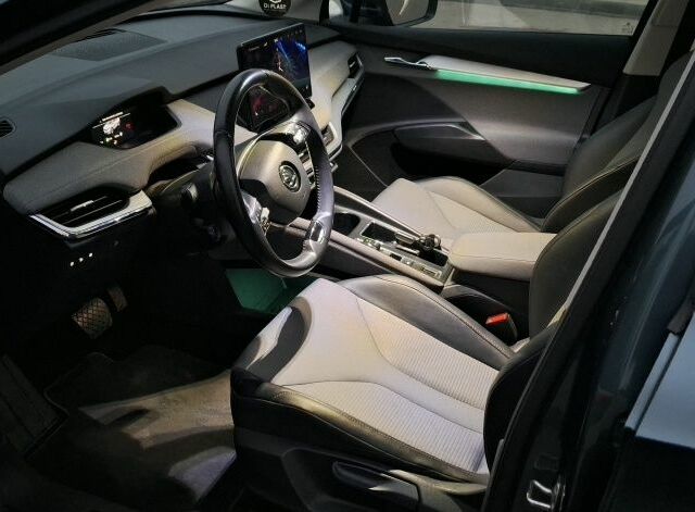 Серый Шкода Другая, объемом двигателя 0 л и пробегом 250 тыс. км за 24000 $, фото 1 на Automoto.ua