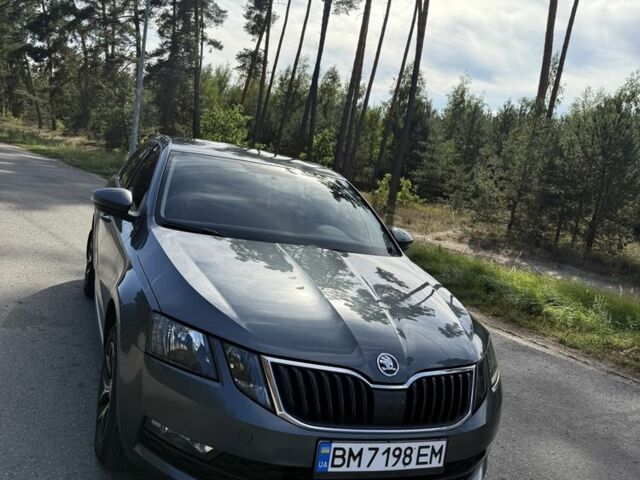 Серый Шкода Другая, объемом двигателя 1.6 л и пробегом 136 тыс. км за 15900 $, фото 2 на Automoto.ua