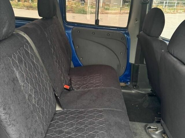 Синій Шкода Інша, об'ємом двигуна 1.2 л та пробігом 260 тис. км за 5500 $, фото 8 на Automoto.ua