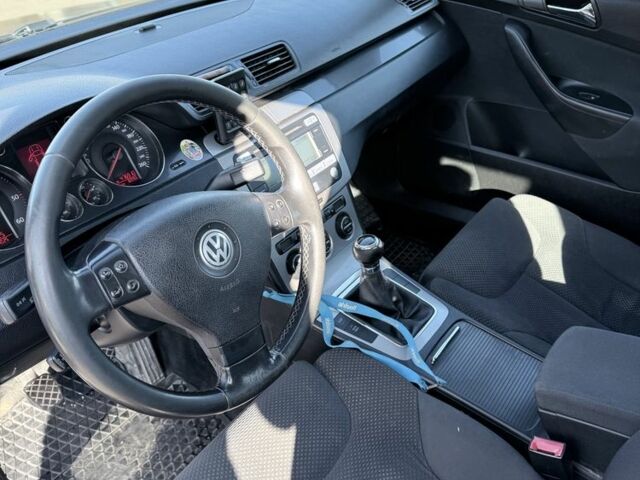 Синий Шкода Другая, объемом двигателя 2 л и пробегом 350 тыс. км за 2500 $, фото 5 на Automoto.ua