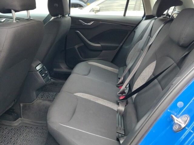 Синий Шкода Другая, объемом двигателя 1.6 л и пробегом 246 тыс. км за 12500 $, фото 6 на Automoto.ua