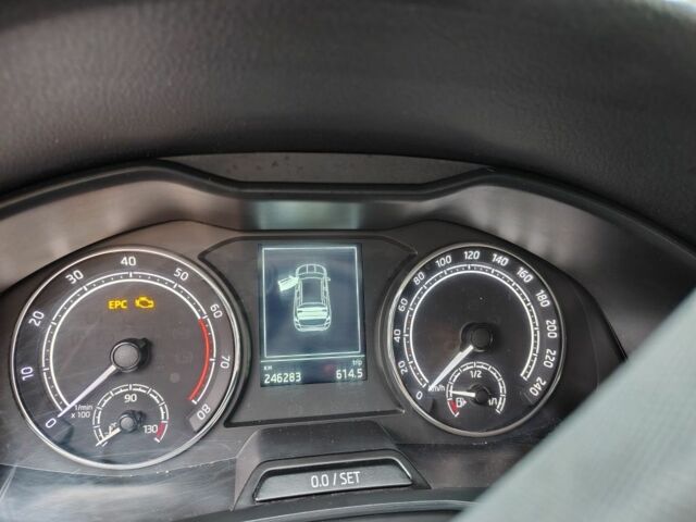 Синий Шкода Другая, объемом двигателя 1.6 л и пробегом 246 тыс. км за 12500 $, фото 10 на Automoto.ua