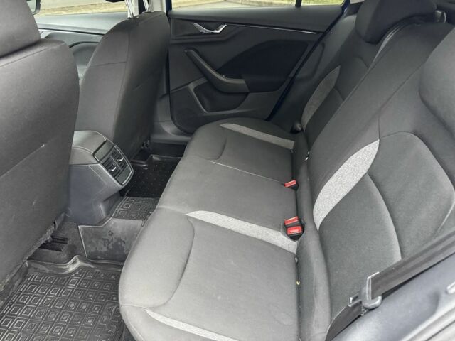 Синий Шкода Другая, объемом двигателя 1.6 л и пробегом 162 тыс. км за 13500 $, фото 7 на Automoto.ua