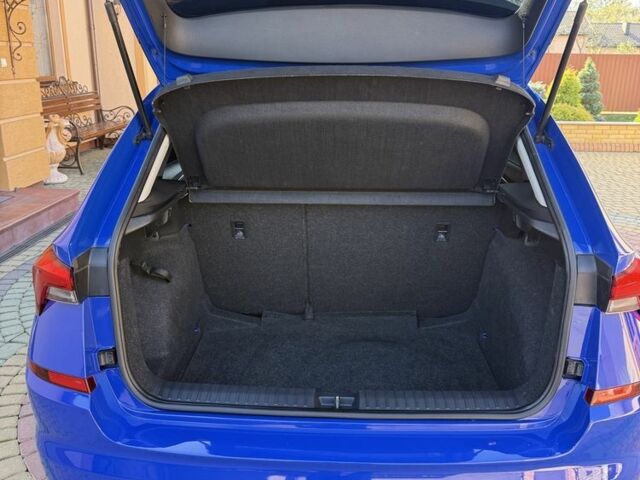 Синий Шкода Другая, объемом двигателя 1.6 л и пробегом 118 тыс. км за 14200 $, фото 4 на Automoto.ua